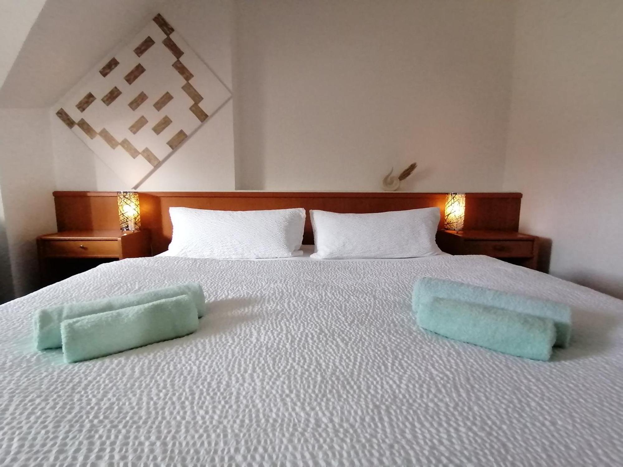 Domstadt Apartments Μέρσεμπουργκ Δωμάτιο φωτογραφία