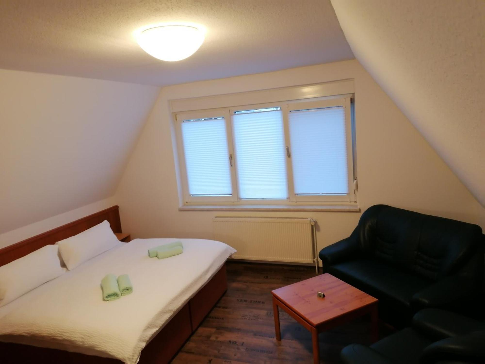 Domstadt Apartments Μέρσεμπουργκ Δωμάτιο φωτογραφία